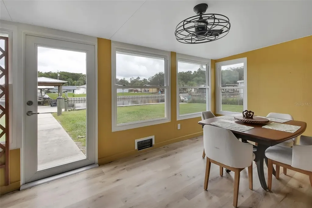 1610 Juno Trail Astor FL 32102