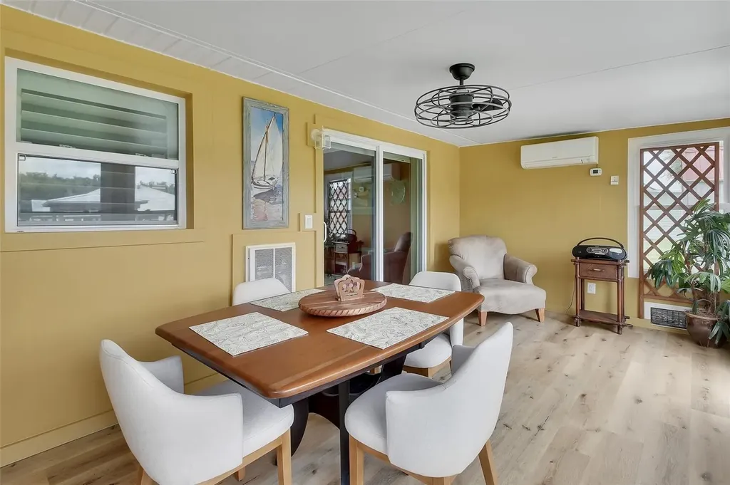 1610 Juno Trail Astor FL 32102