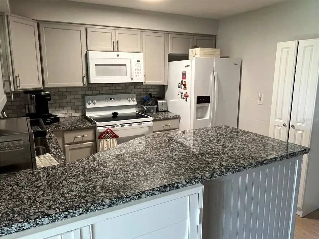 1610 Juno Trail Astor FL 32102