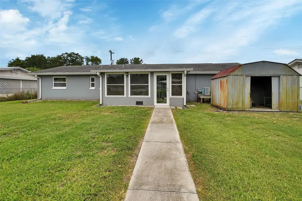 1610 Juno Trail Astor FL 32102