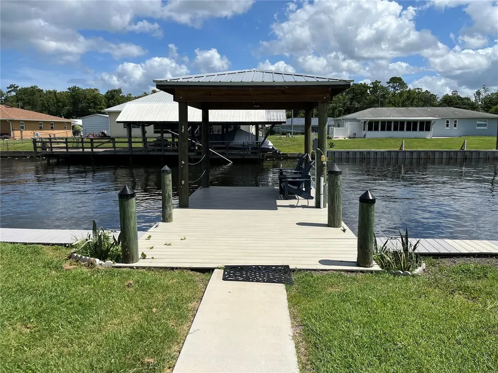 1610 Juno Trail Astor FL 32102