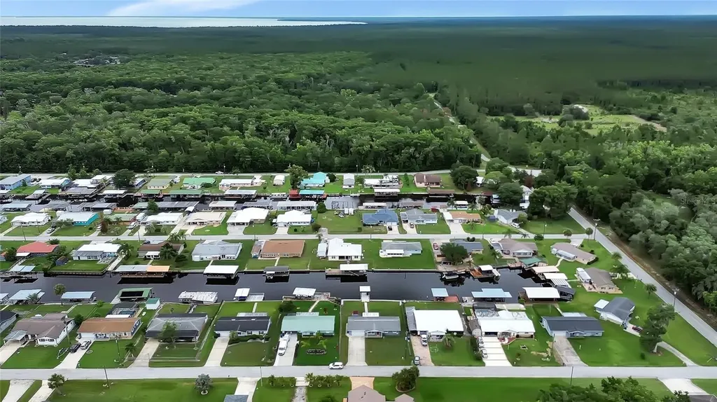 1610 Juno Trail Astor FL 32102