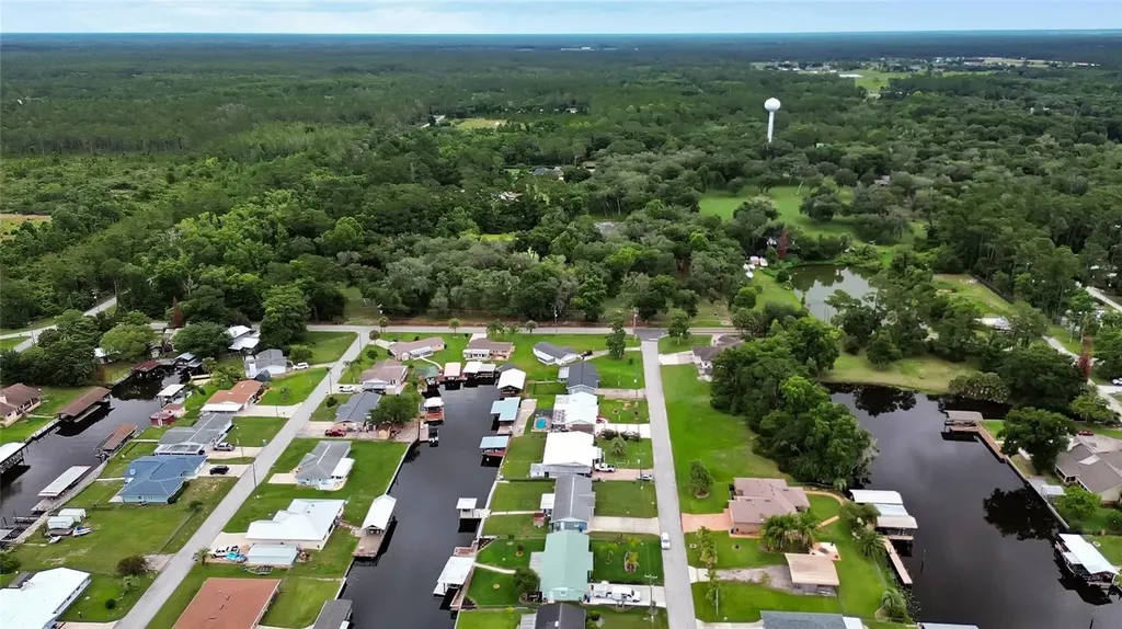1610 Juno Trail Astor FL 32102