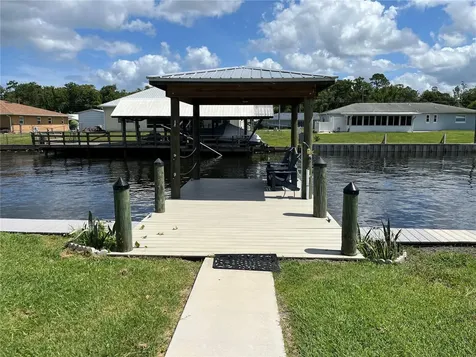 1610 Juno Trail Astor FL 32102