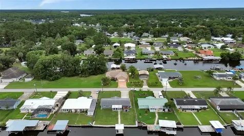 1610 Juno Trail Astor FL 32102