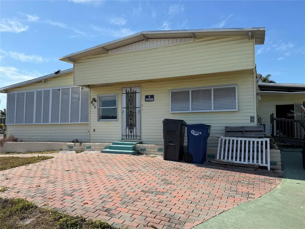 503 51st Avenue Plaza W Bradenton FL 34207