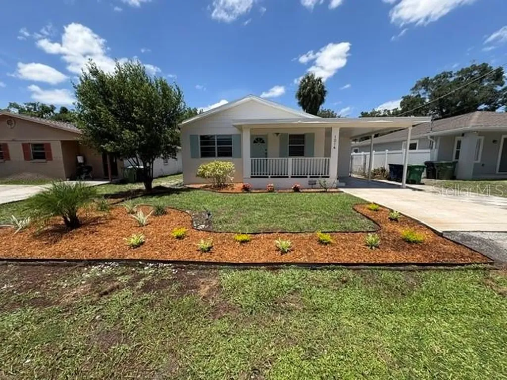 1014 E Okaloosa Avenue Tampa FL 33604