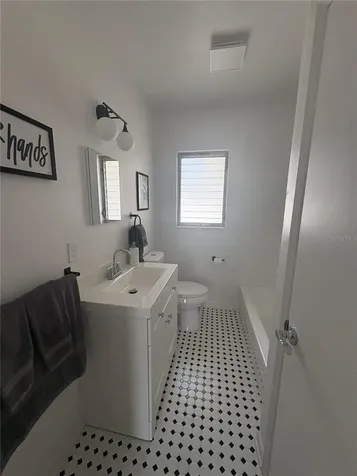 1014 E Okaloosa Avenue Tampa FL 33604