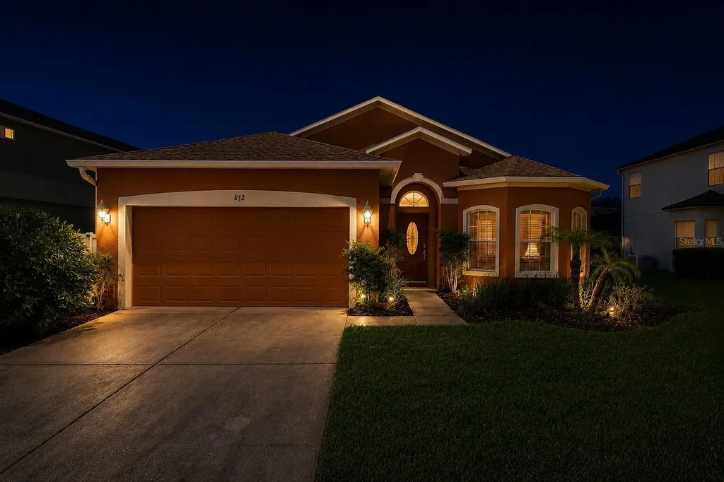 872 Sussex Drive Davenport FL 33896