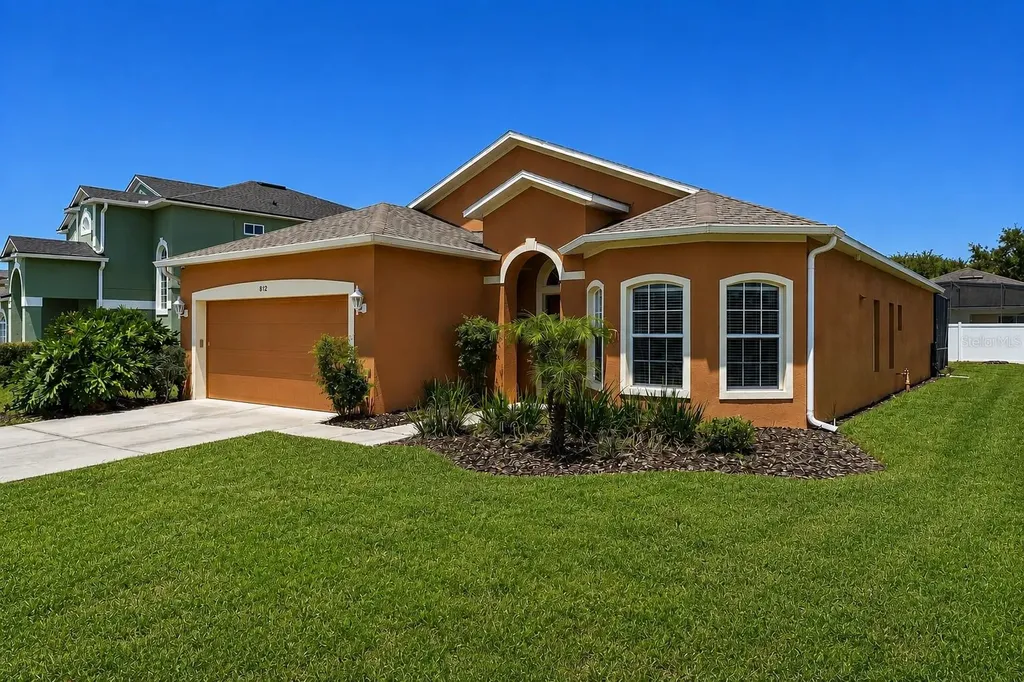 872 Sussex Drive Davenport FL 33896