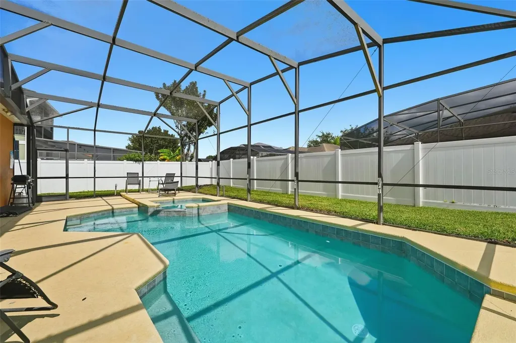 872 Sussex Drive Davenport FL 33896