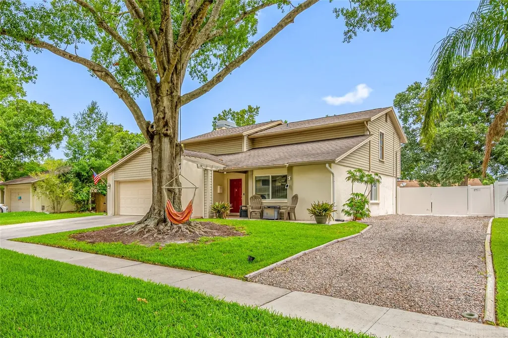 15816 Hound Horn Lane Tampa FL 33624