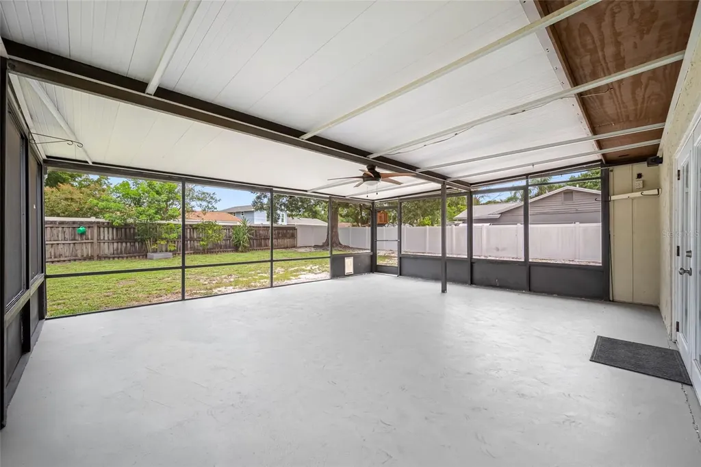 15816 Hound Horn Lane Tampa FL 33624