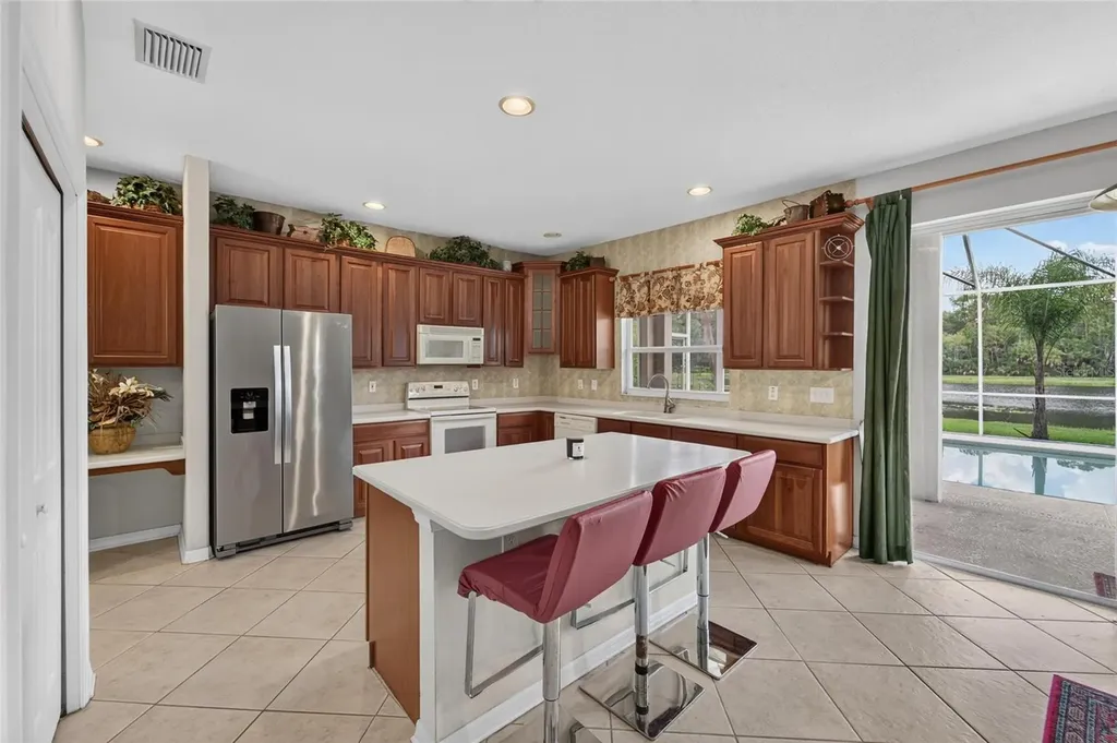 19128 Meadow Pine Drive Tampa FL 33647