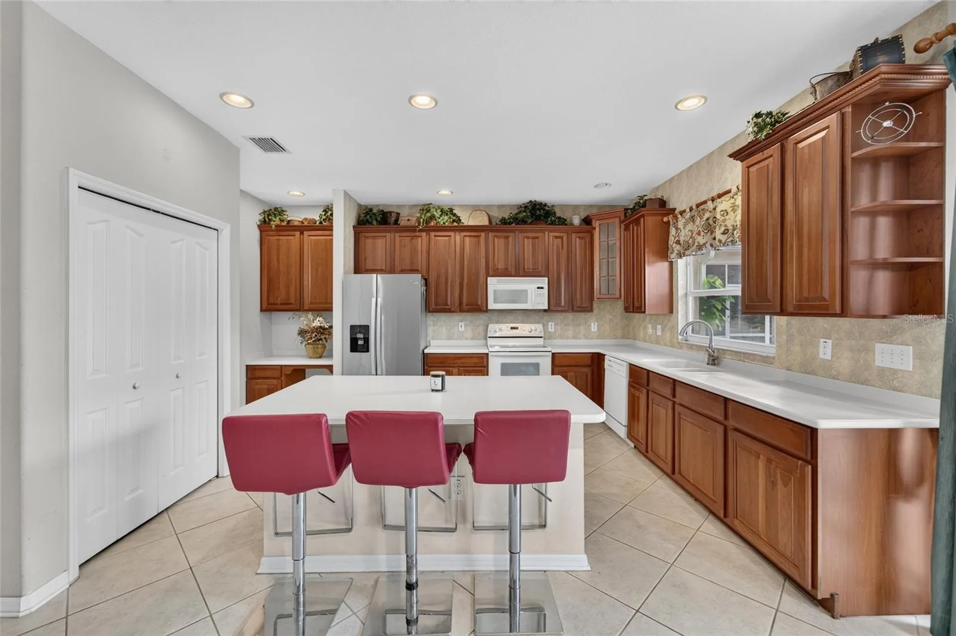 19128 Meadow Pine Drive Tampa FL 33647