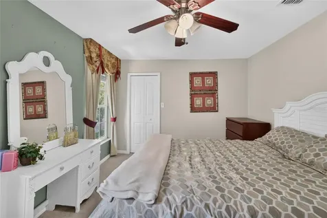 19128 Meadow Pine Drive Tampa FL 33647