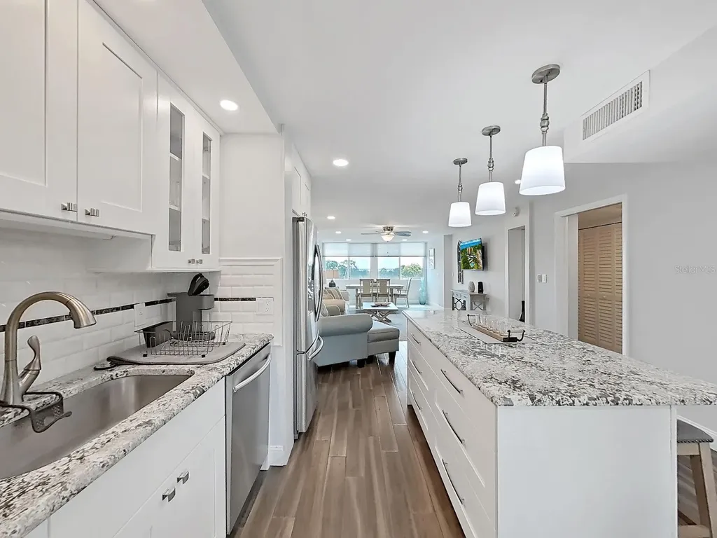 2620 Cove Cay Drive Clearwater FL 33760
