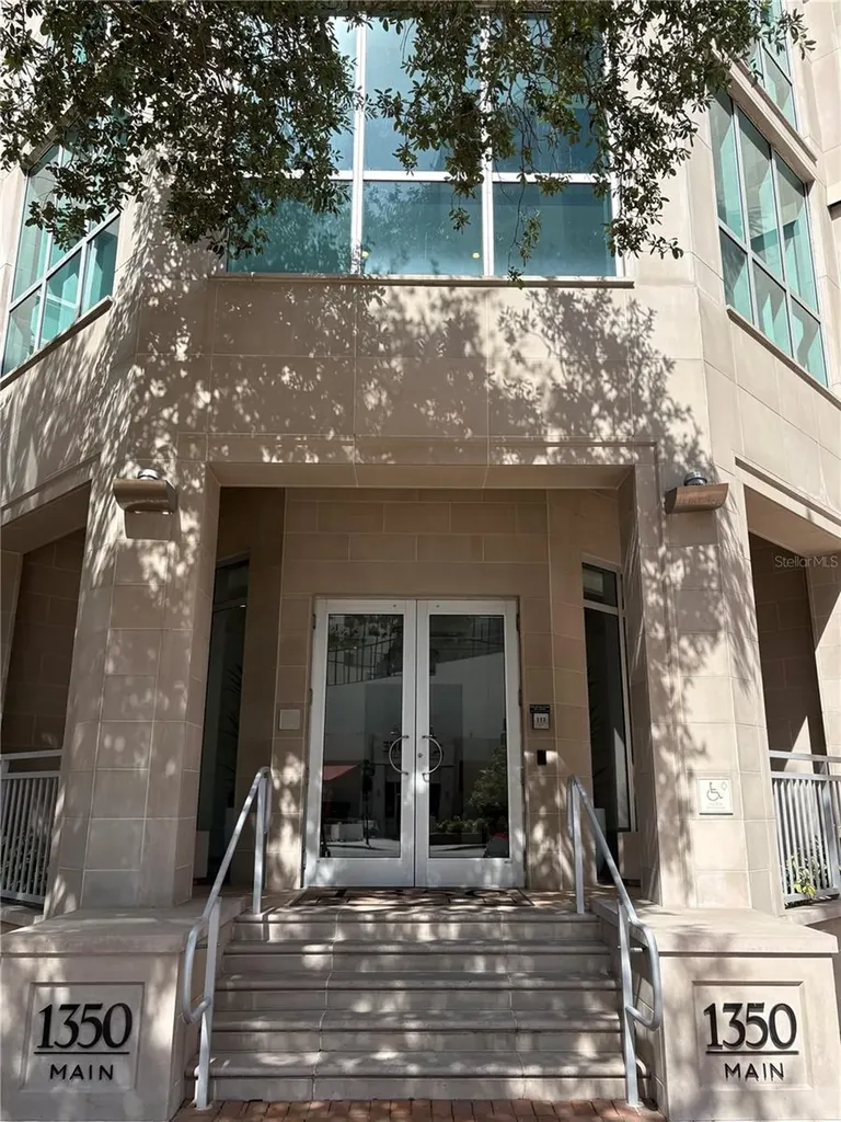 1350 Main Street Sarasota FL 34236