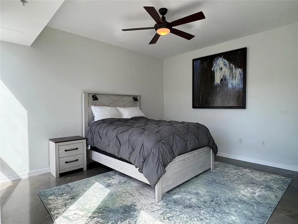 1350 Main Street Sarasota FL 34236