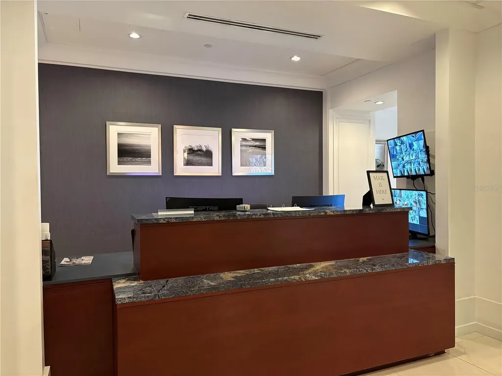 1350 Main Street Sarasota FL 34236