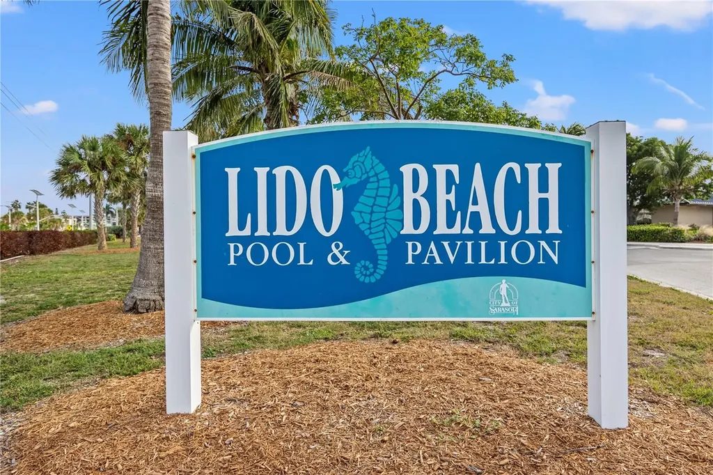 1350 Main Street Sarasota FL 34236