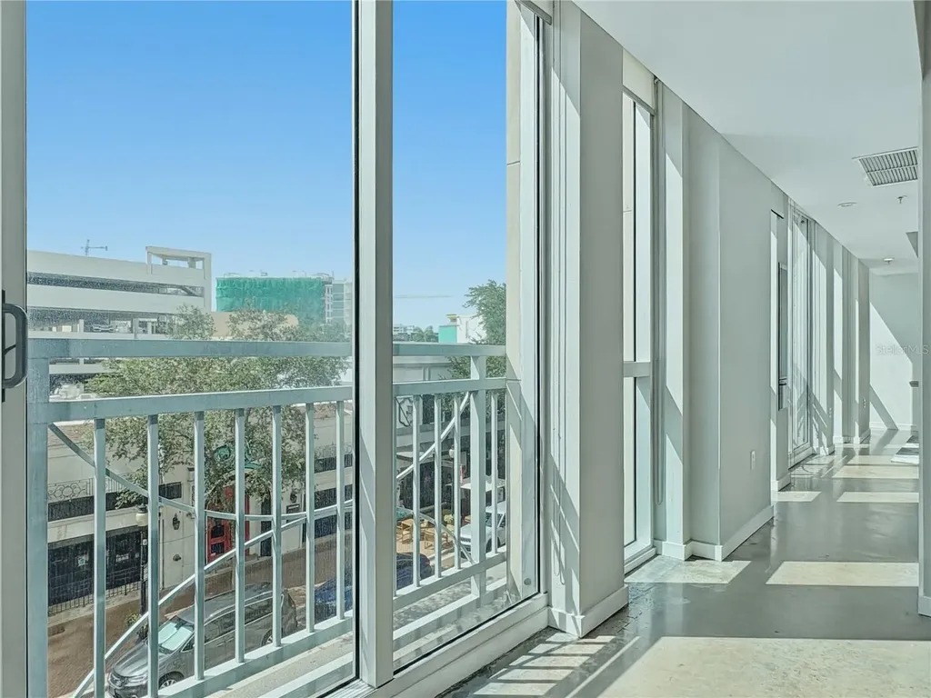 1350 Main Street Sarasota FL 34236