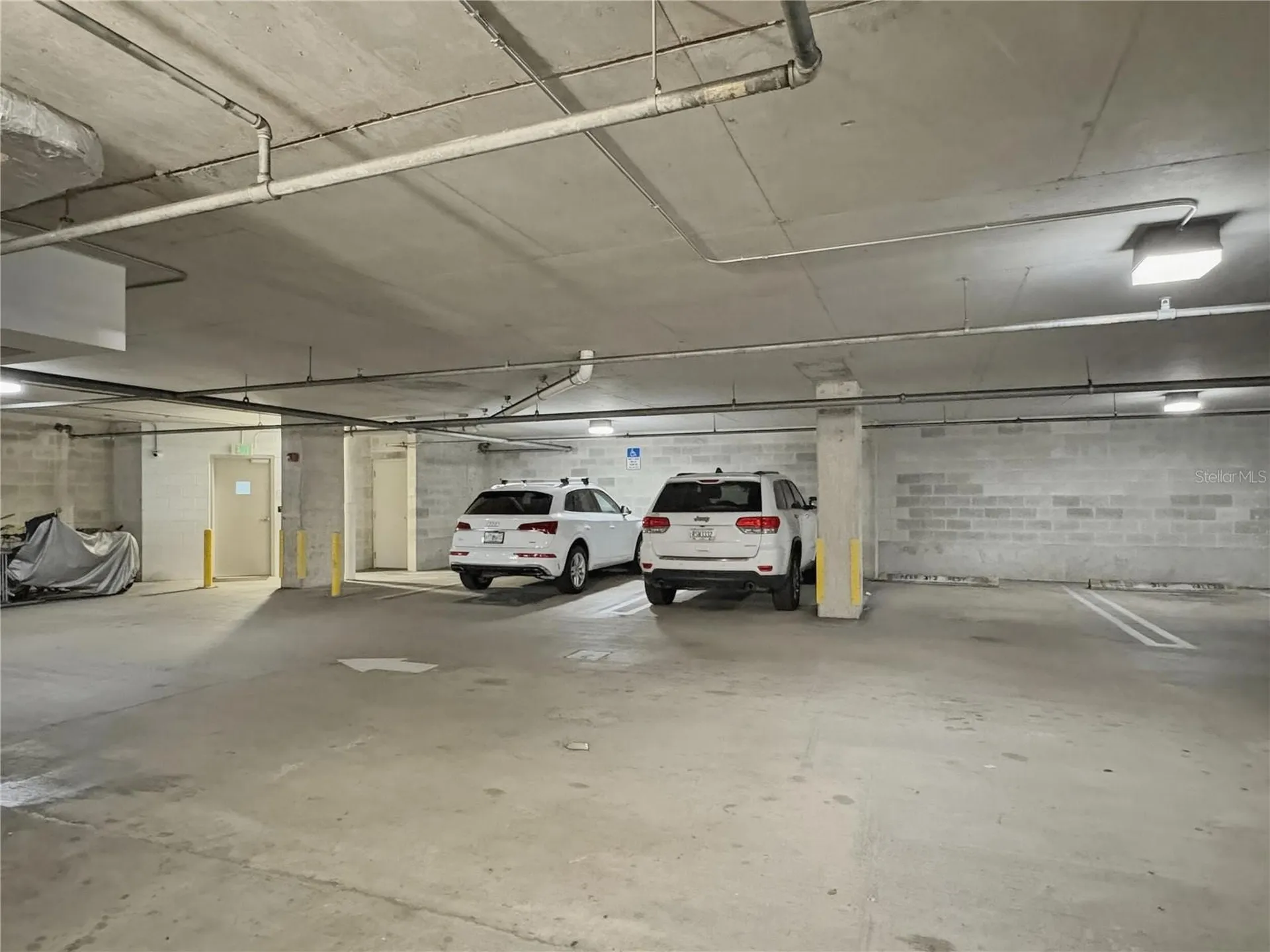 1350 Main Street Sarasota FL 34236