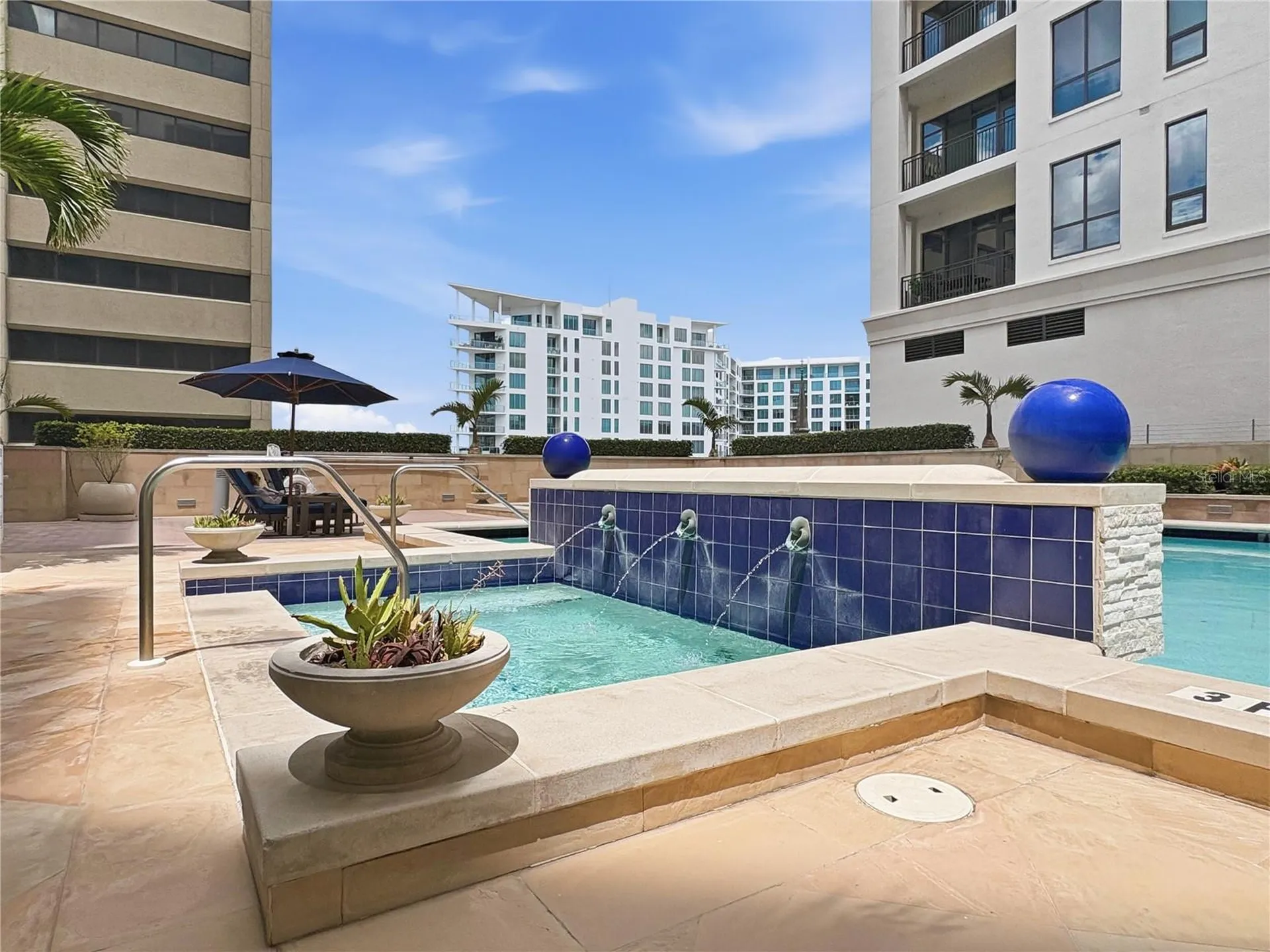 1350 Main Street Sarasota FL 34236