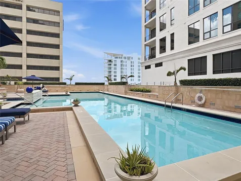 1350 Main Street Sarasota FL 34236