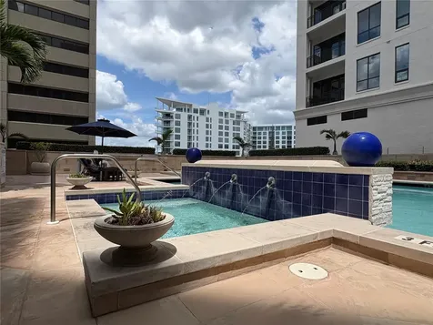 1350 Main Street Sarasota FL 34236