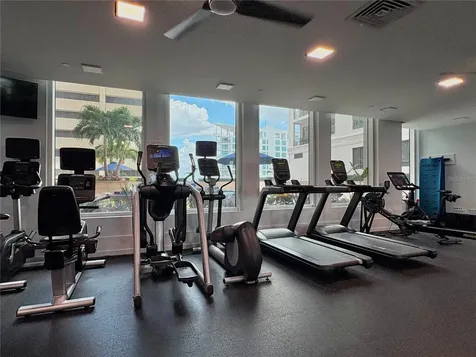 1350 Main Street Sarasota FL 34236