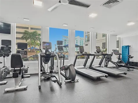 1350 Main Street Sarasota FL 34236