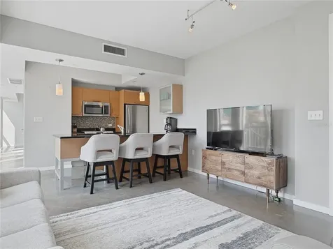 1350 Main Street Sarasota FL 34236