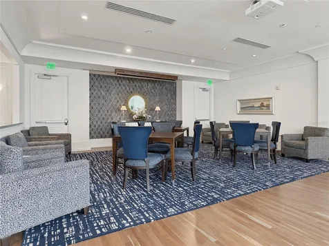 1350 Main Street Sarasota FL 34236