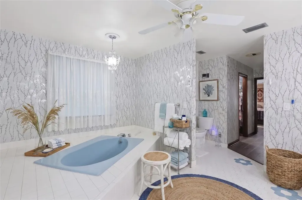 548 E Lehigh Drive Deltona FL 32738