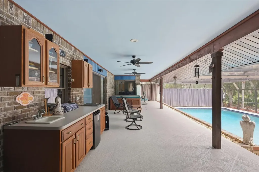 548 E Lehigh Drive Deltona FL 32738
