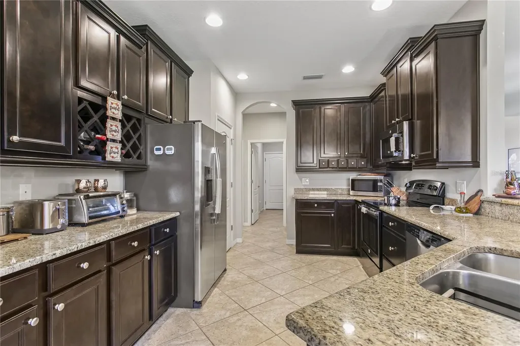 29255 Grass Bunker Drive San Antonio FL 33576