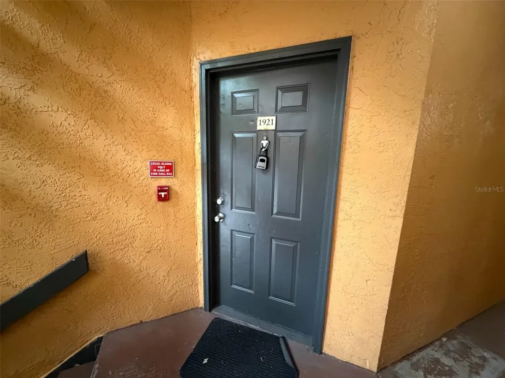 4518 Commander Drive Orlando FL 32822