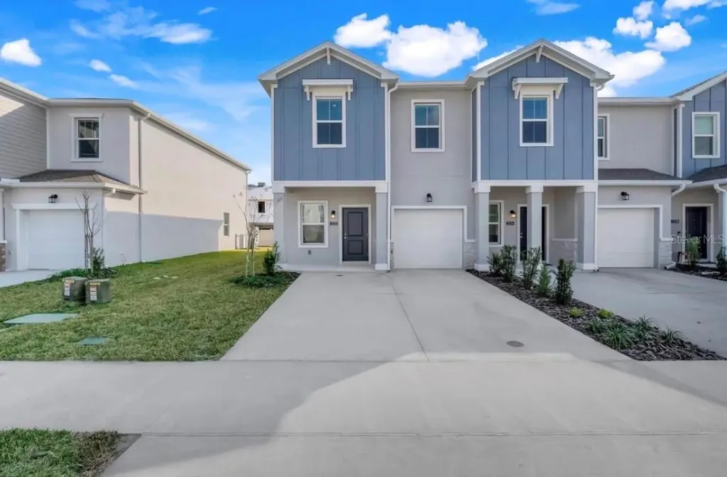 2550 Skyline Loop Kissimmee FL 34758