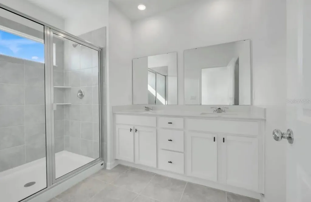 2550 Skyline Loop Kissimmee FL 34758