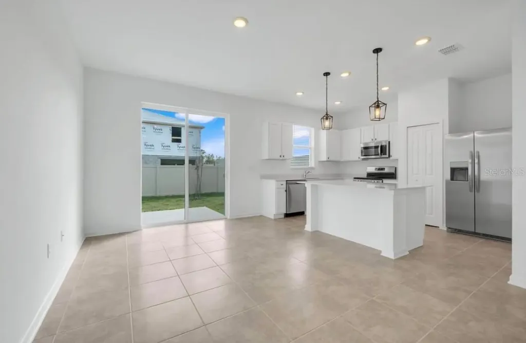 2550 Skyline Loop Kissimmee FL 34758