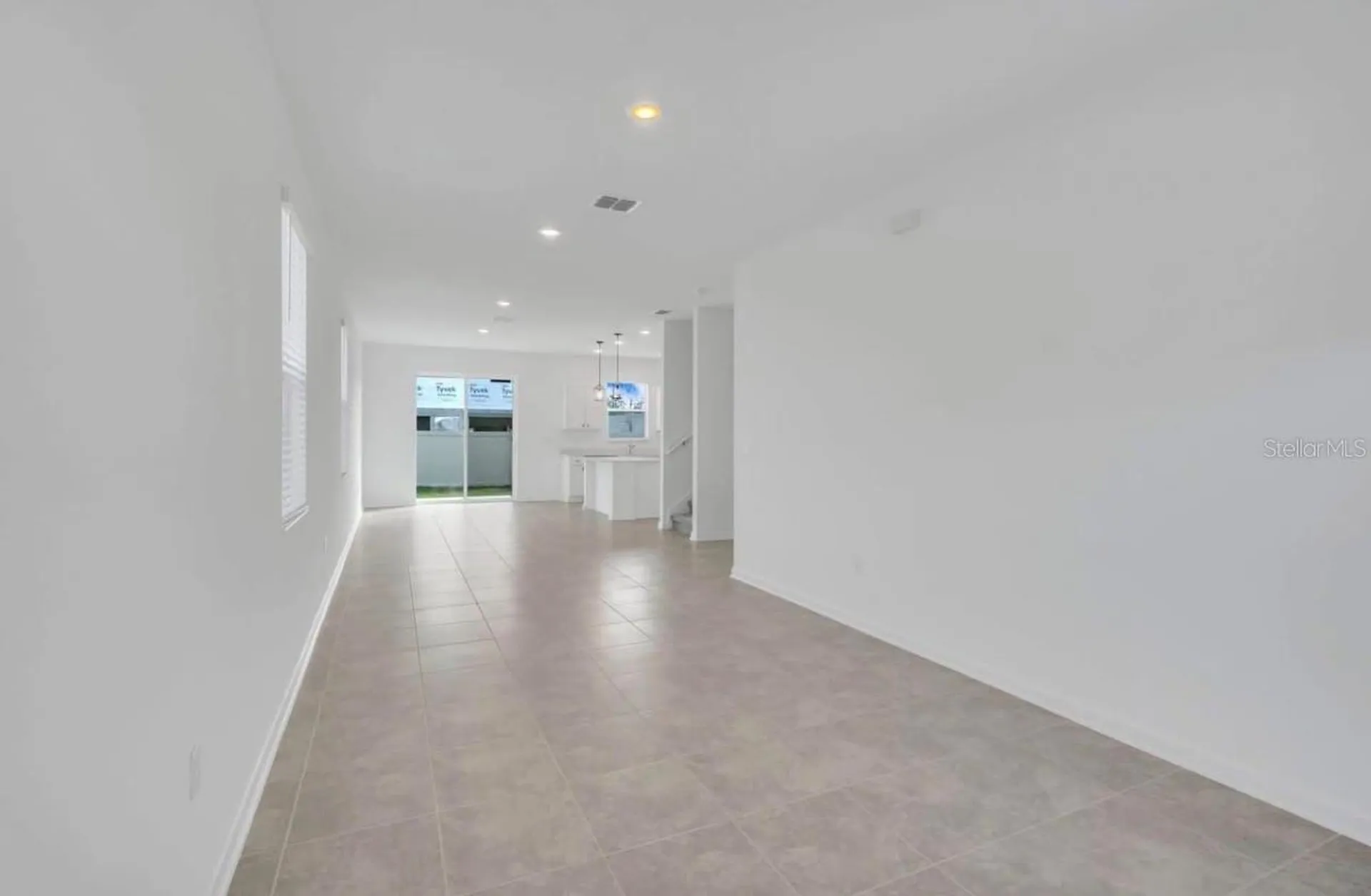 2550 Skyline Loop Kissimmee FL 34758
