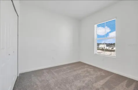 2550 Skyline Loop Kissimmee FL 34758