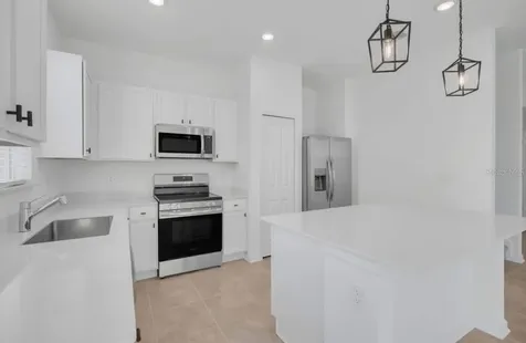 2550 Skyline Loop Kissimmee FL 34758