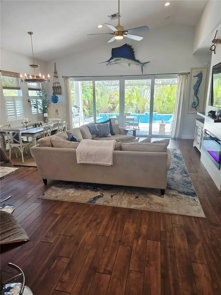 6411 Coquina Island Cove Apollo Beach FL 33572