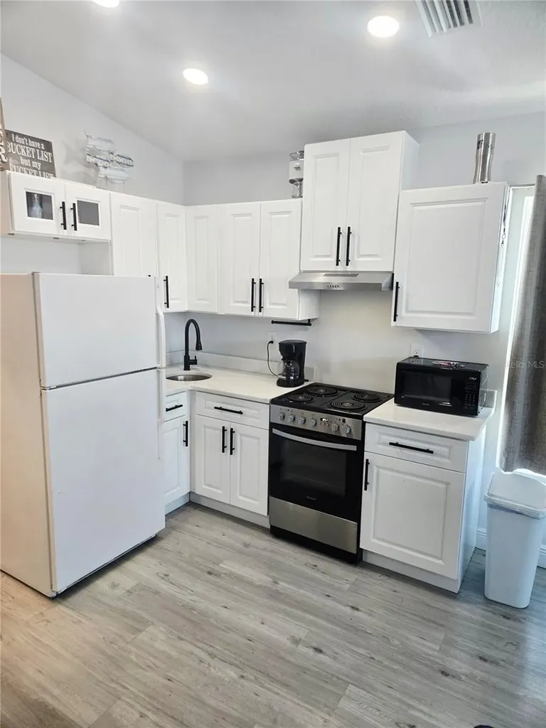 6411 Coquina Island Cove Apollo Beach FL 33572