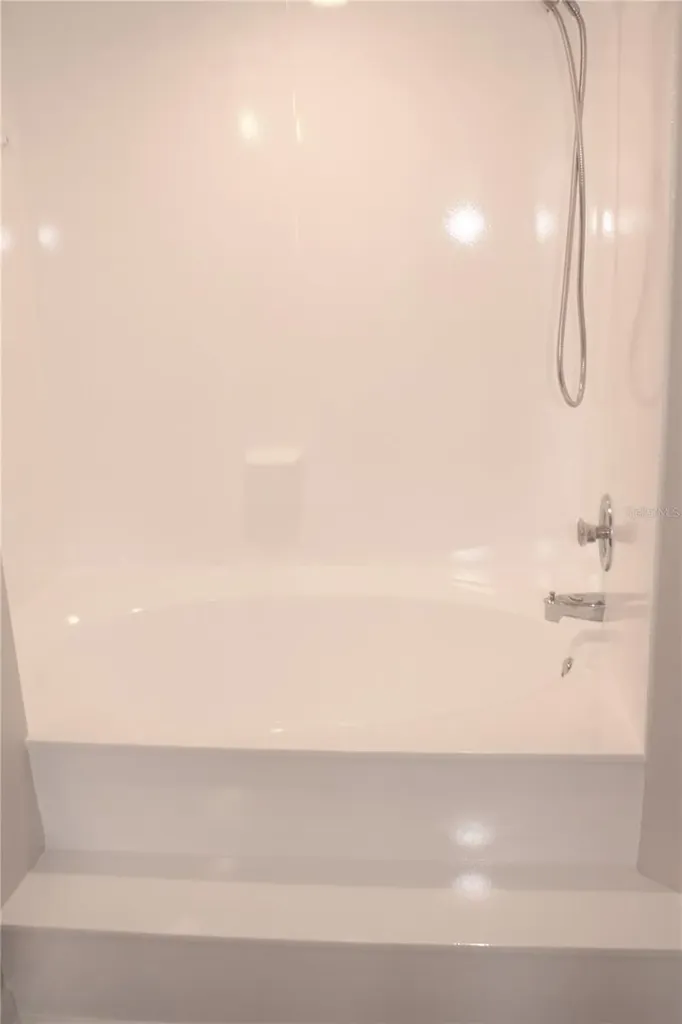 6077 Bahia Del Mar Boulevard St Petersburg FL 33715