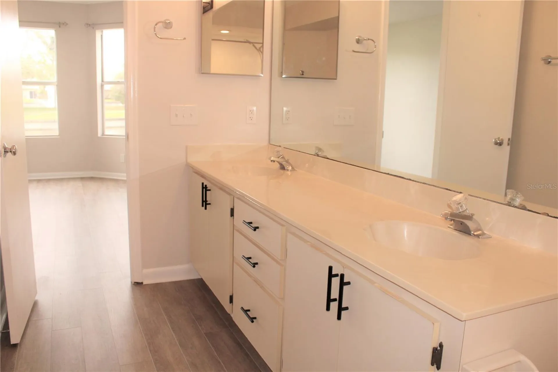 6077 Bahia Del Mar Boulevard St Petersburg FL 33715