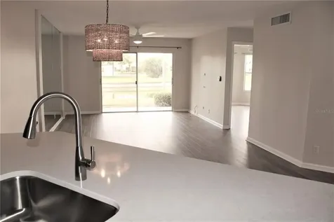 6077 Bahia Del Mar Boulevard St Petersburg FL 33715