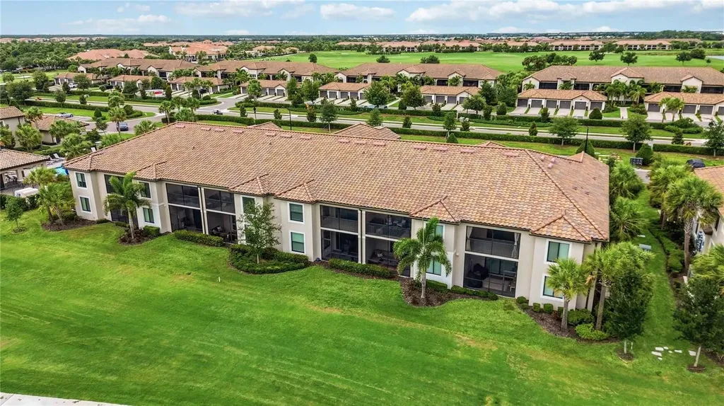 5695 Palmer Circle Bradenton FL 34211